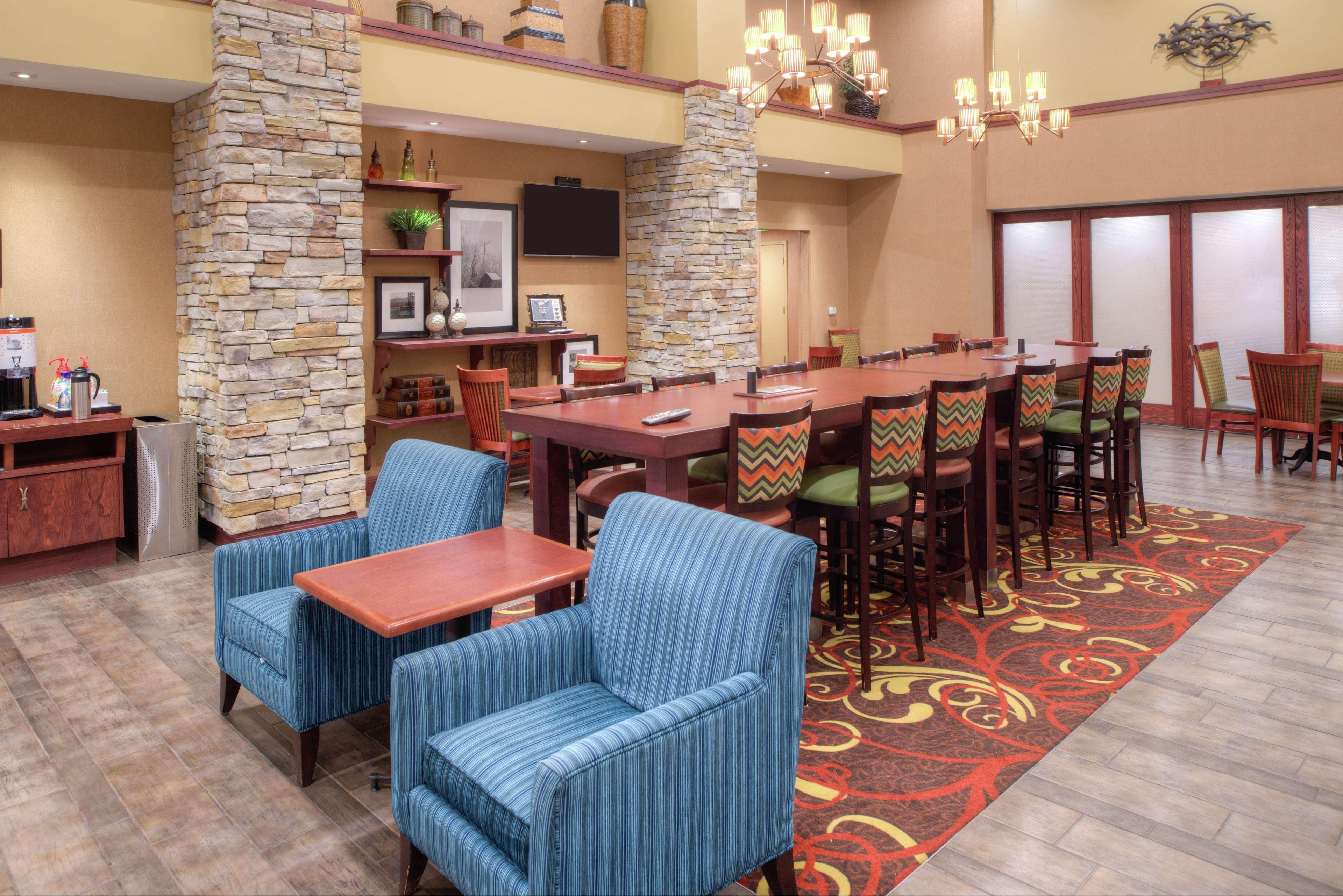 Hampton Inn & Suites Rifle Exterior photo