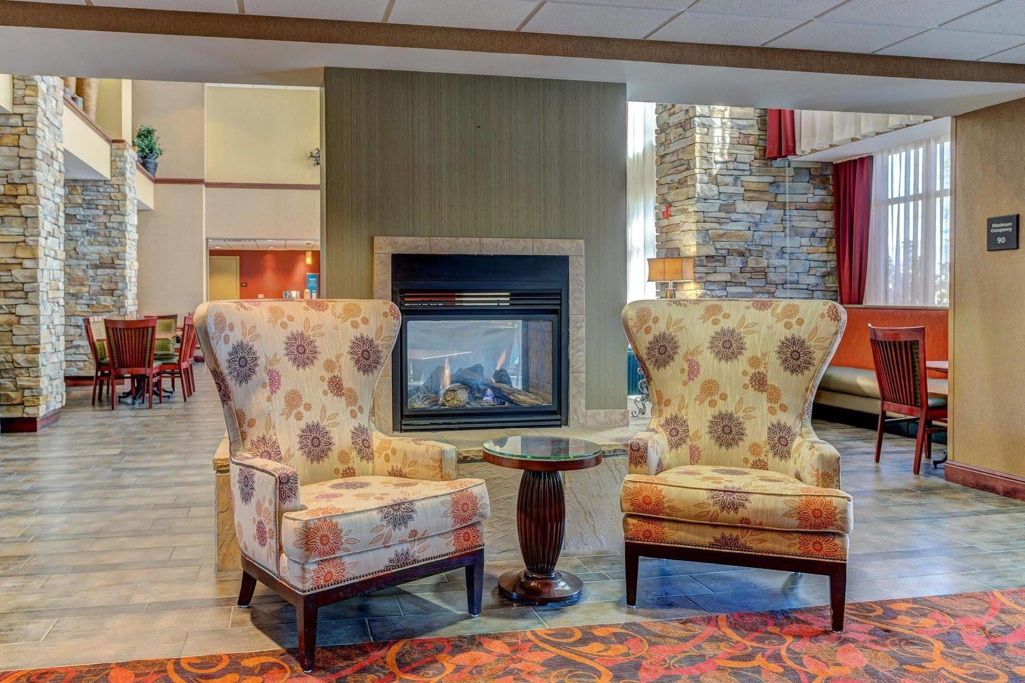 Hampton Inn & Suites Rifle Exterior photo