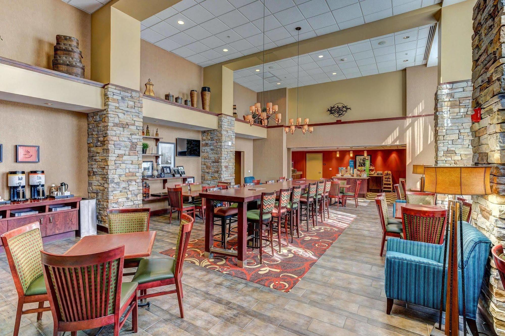 Hampton Inn & Suites Rifle Exterior photo